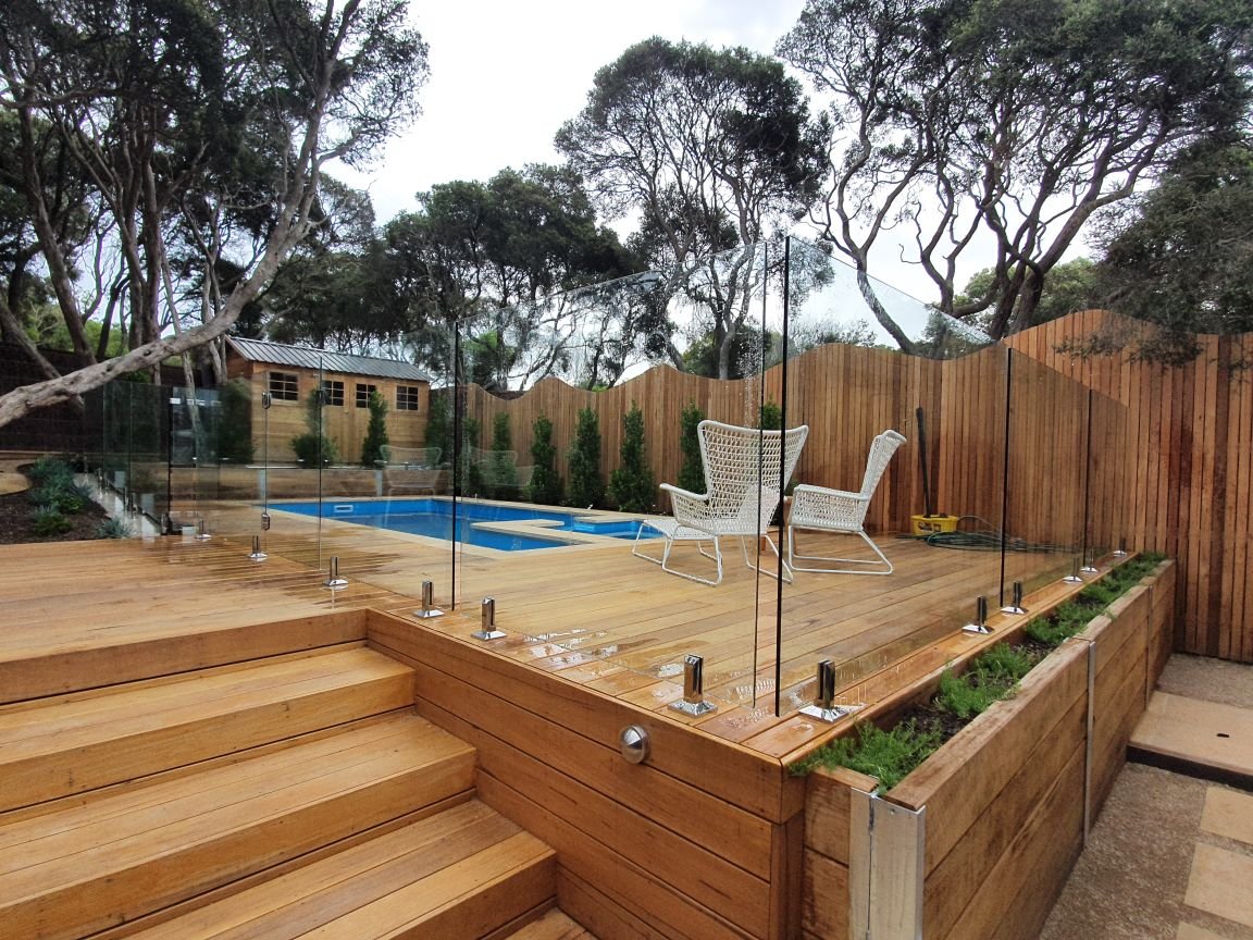 pool glass fence
